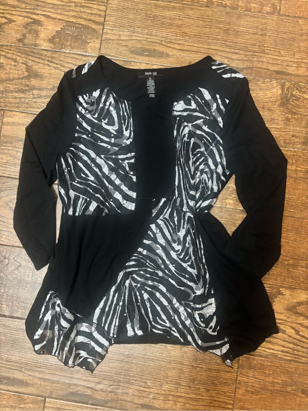 Style & Co. Black and White Zebra-Panel Long Sleeve Top